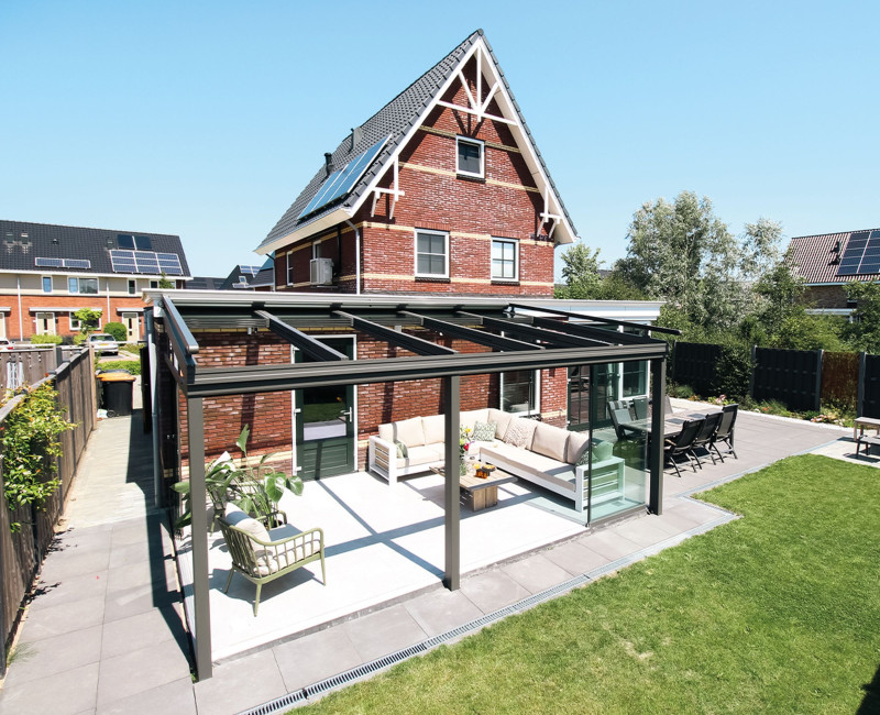 Overkapping met schuifdak