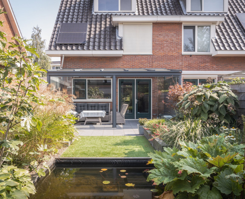 Overkapping met schuifdak