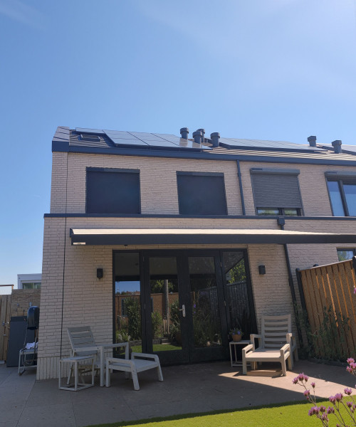 Weinor knikarmscherm en Roma screens